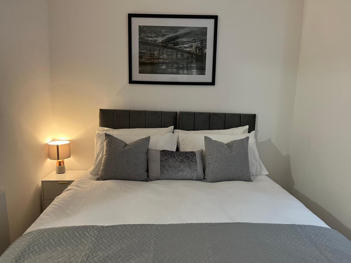 Beautiful Apartment & Parking 요크 외부 사진